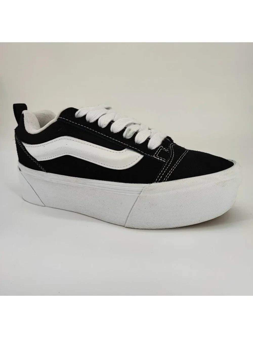Vans Knu Stack Women's Size 8.0 US Sneakers Canvas Black Casual 721356
